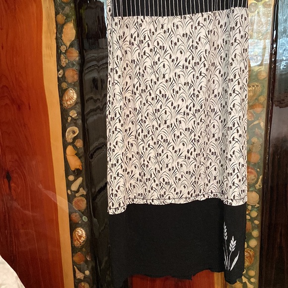 Usindo dress size med - Picture 3 of 7